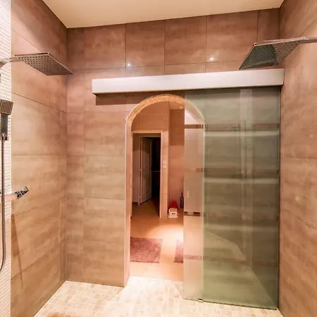 Chateau De St Alyre Pensionat Sanssat