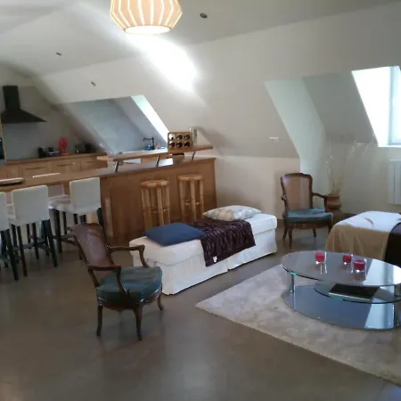 Chateau De St Alyre Vendégház Sanssat